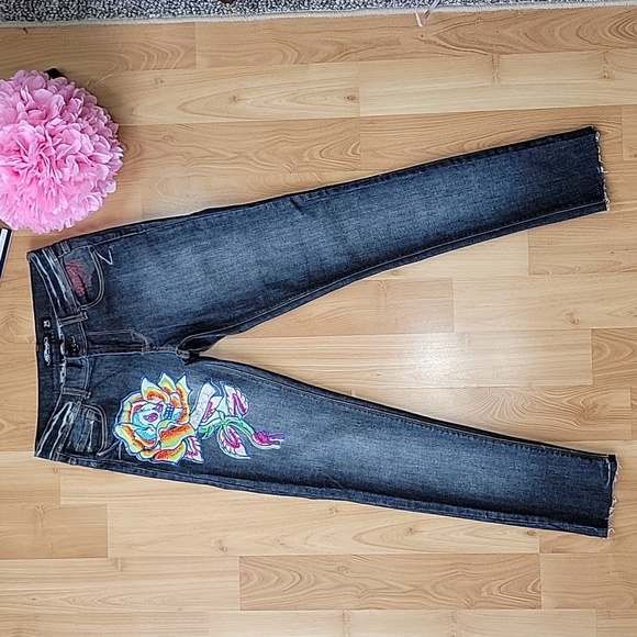 Ed Hardy by Christian Audigier Embroidered Tattoo Raw Hem Jeans - Picture 2 of 12